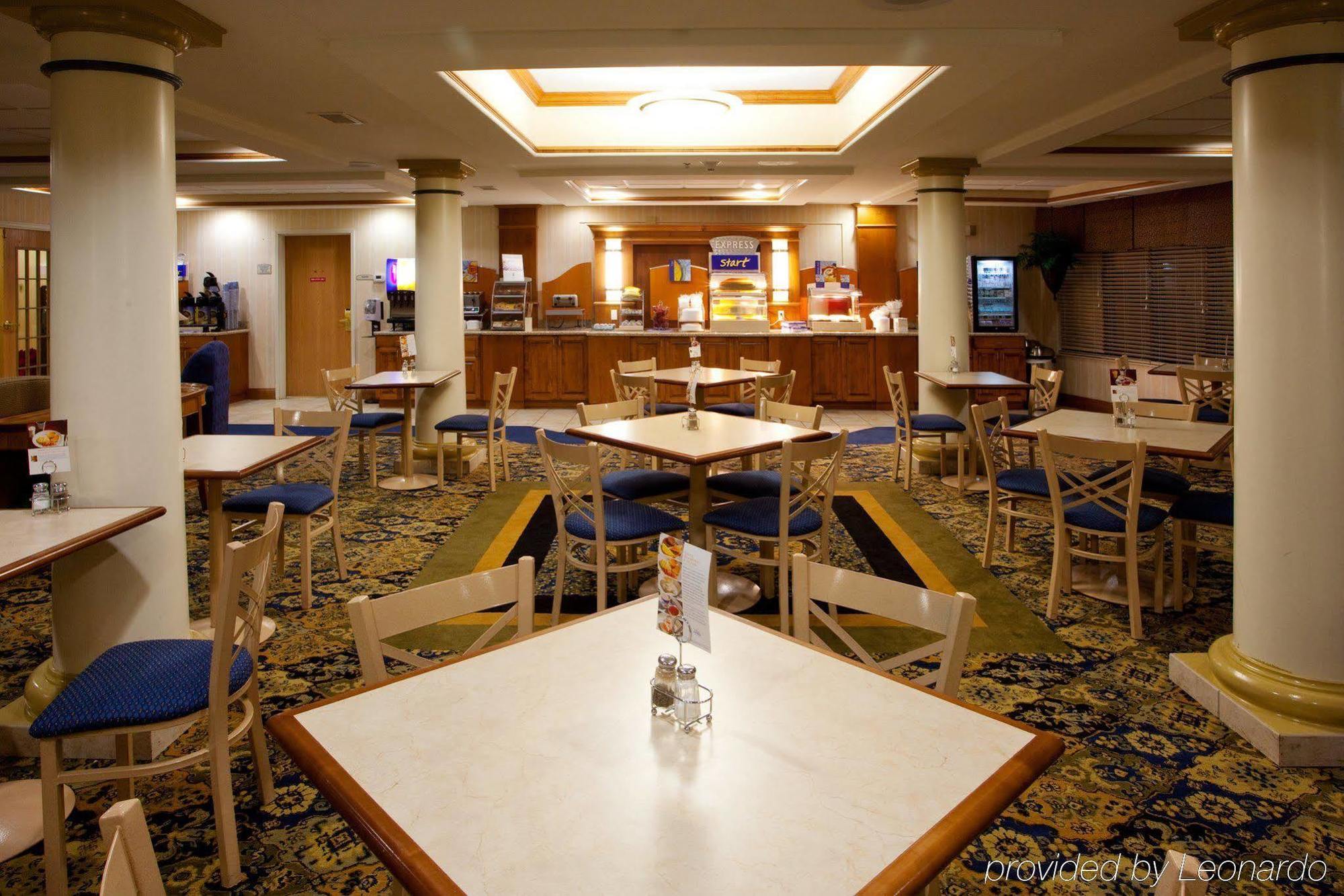杰克逊布朗特岛快捷假日&套房酒店 傑克遜維爾 餐厅 照片